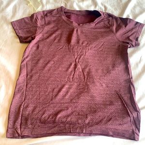 Lululemon swiftly breathe T-shirt